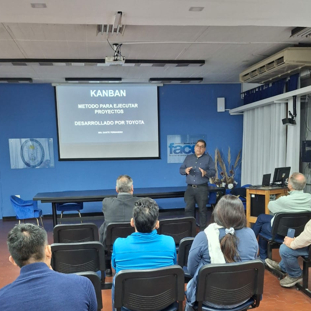 El COPIT estuvo presente en la FACET durante la Semana de la Ingeniería