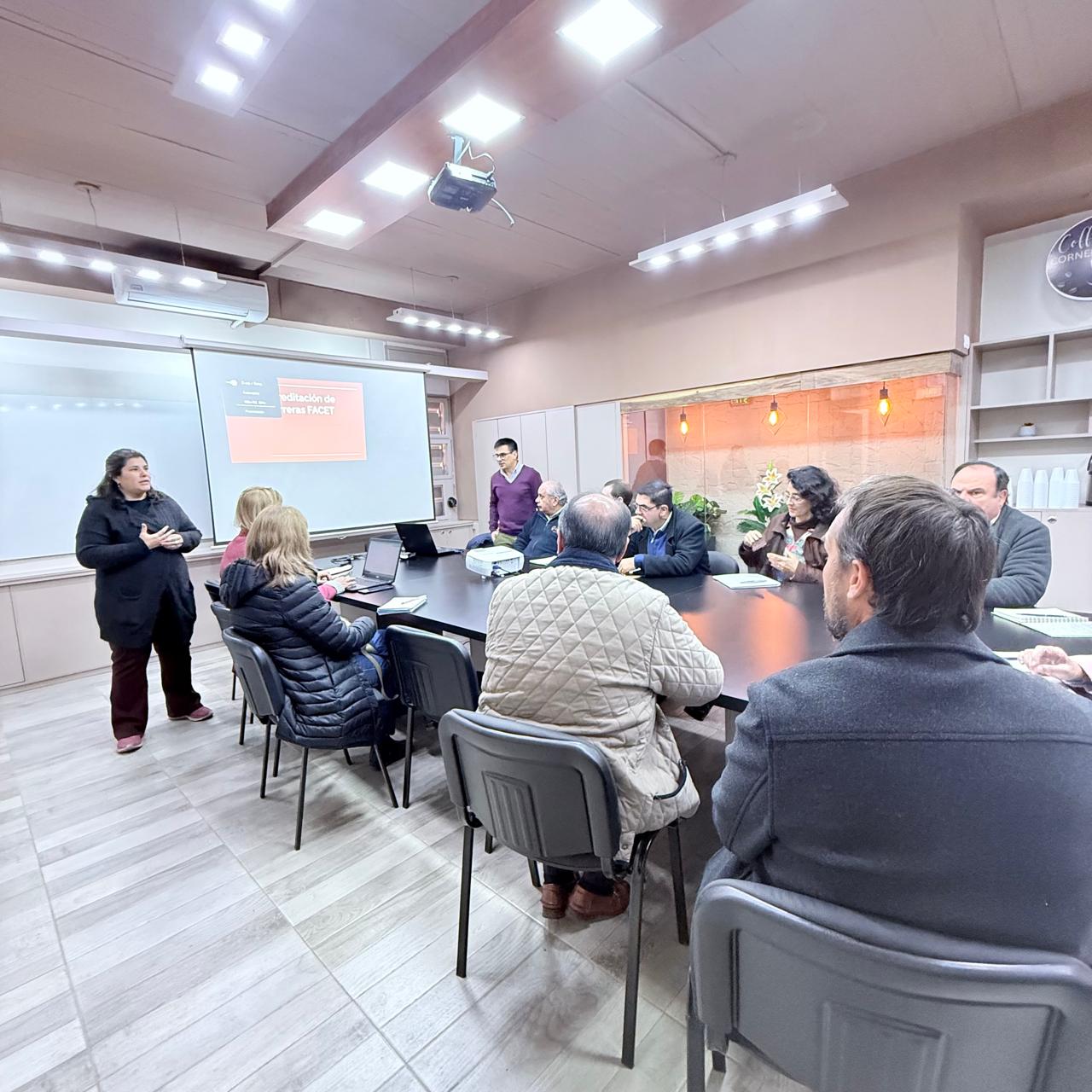 FACET estrena Sala de Gestión, un espacio estratégico para la calidad académica