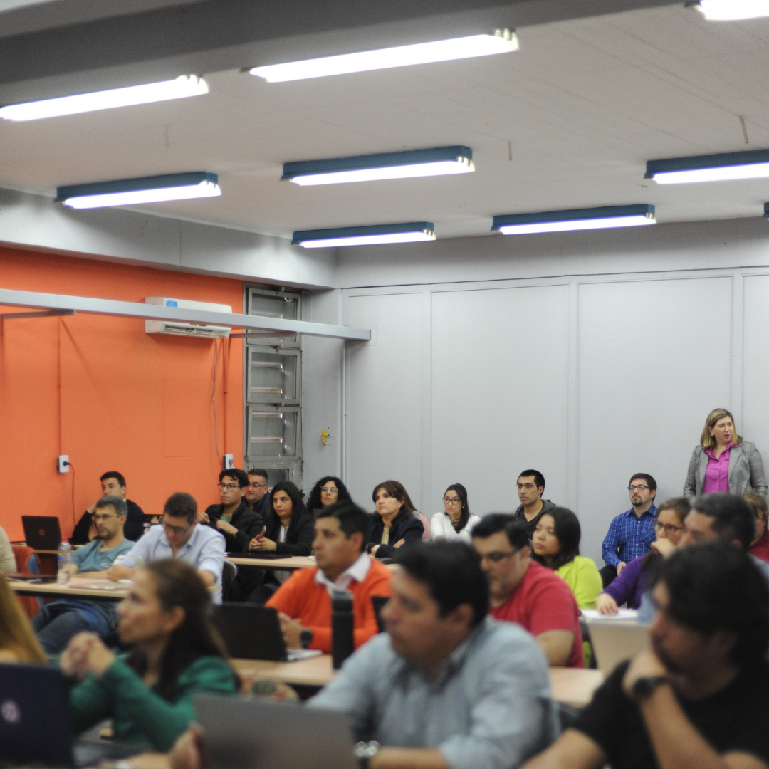 Éxito rotundo del curso sobre Evidencia Digital e Inteligencia Artificial en la FACET