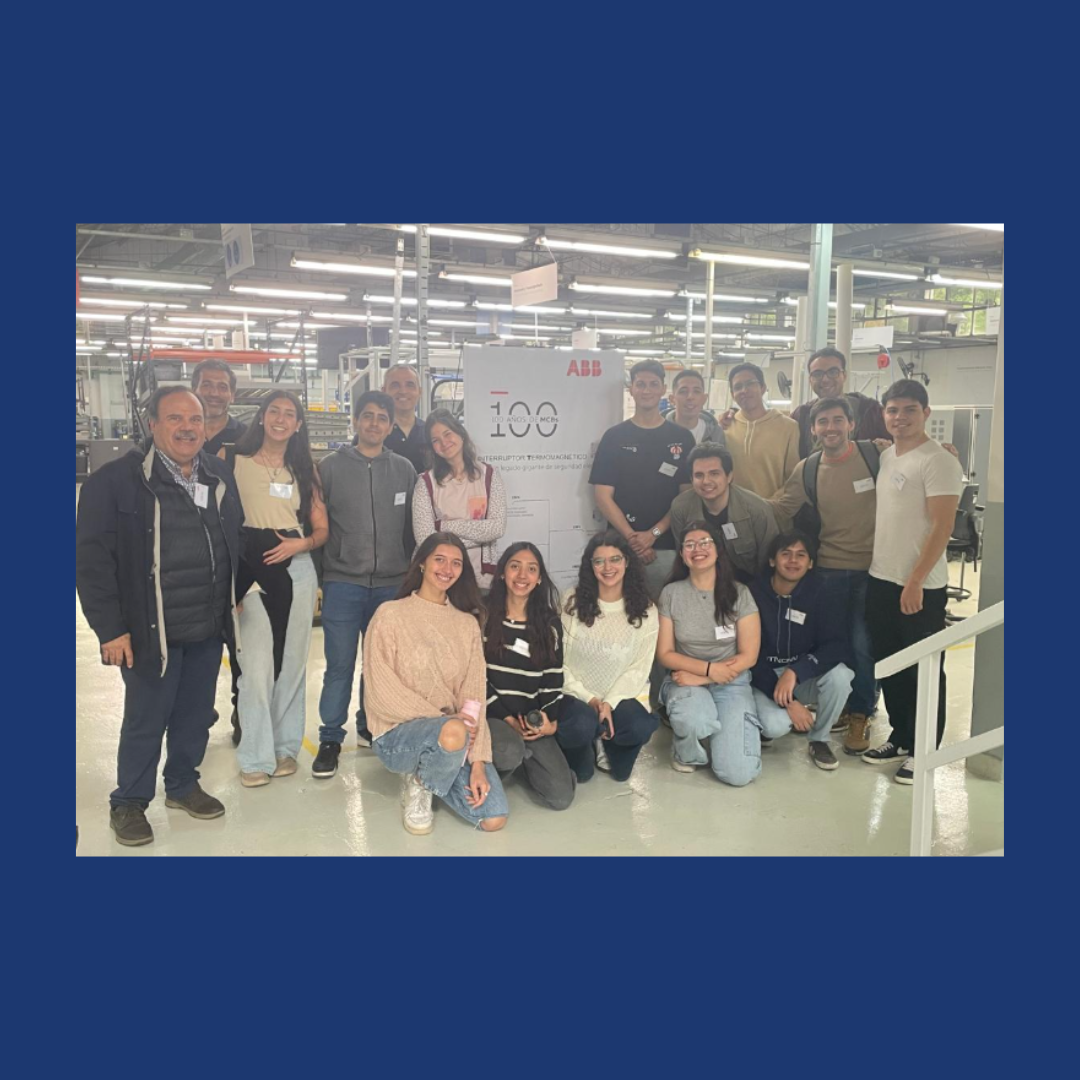 Estudiantes de la FACET visitaron planta modelo en Bella Vista