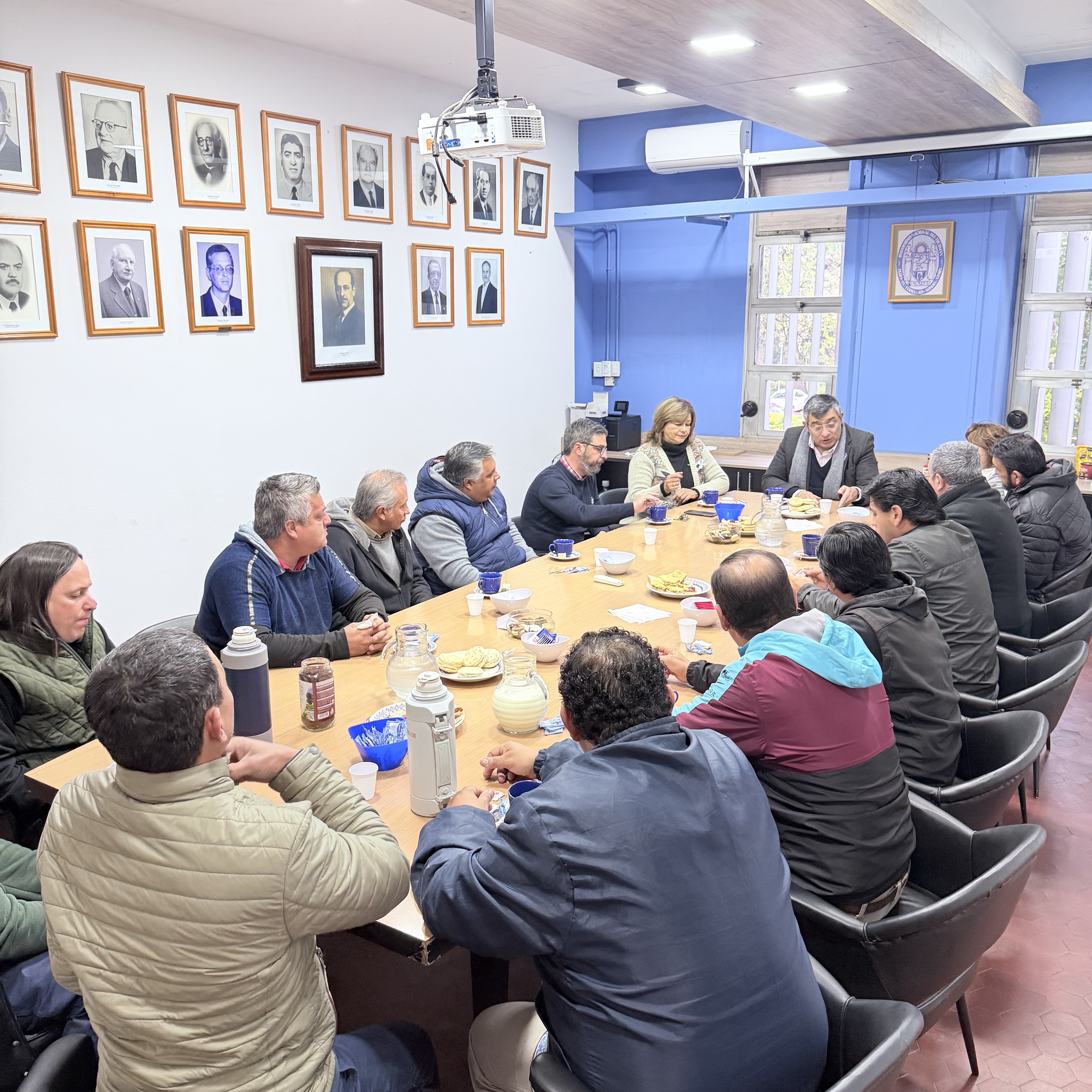 Primer encuentro institucional con el personal no docente de Intendencia de la FACET