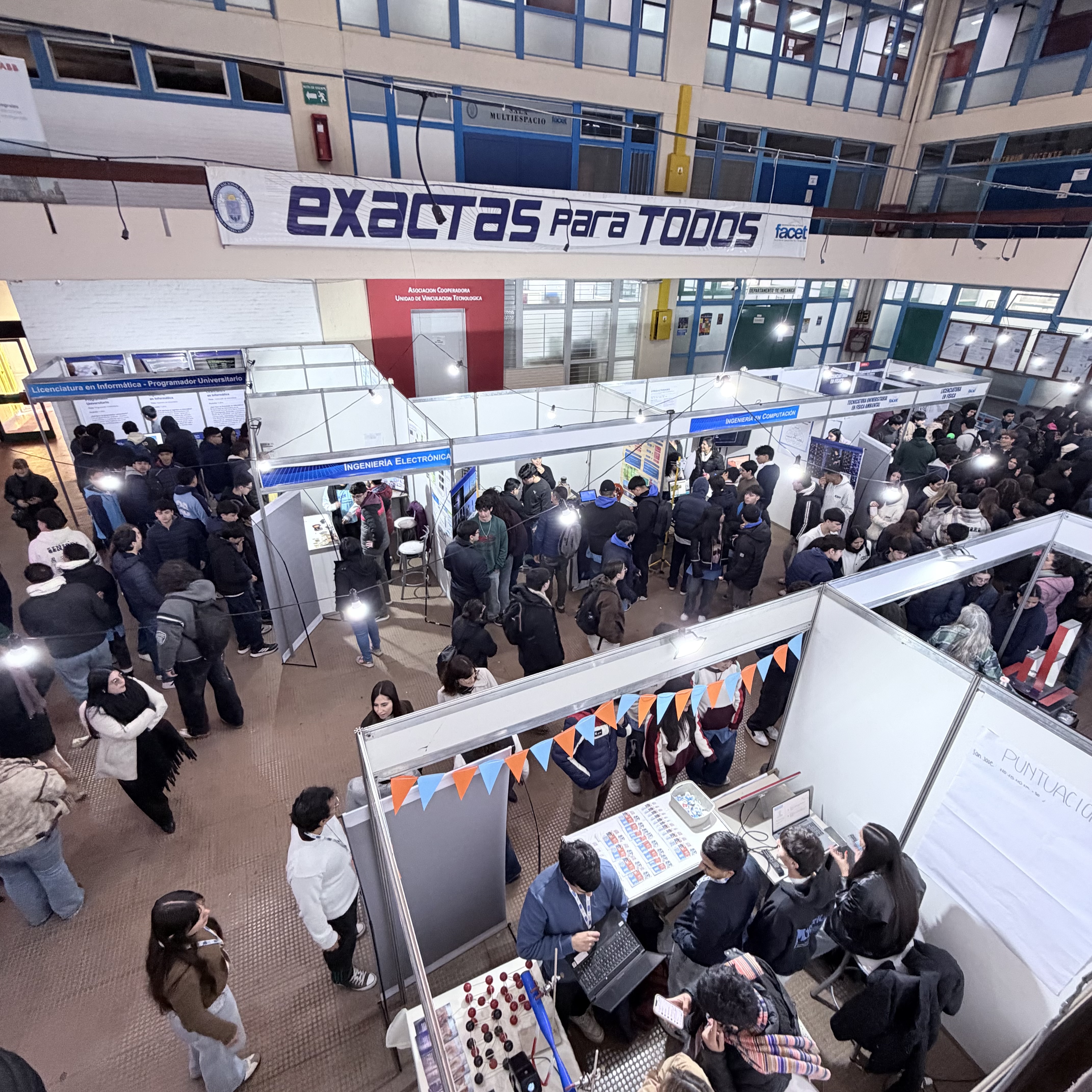 Exactas para Todos abrió sus puertas con una exitosa jornada inaugural