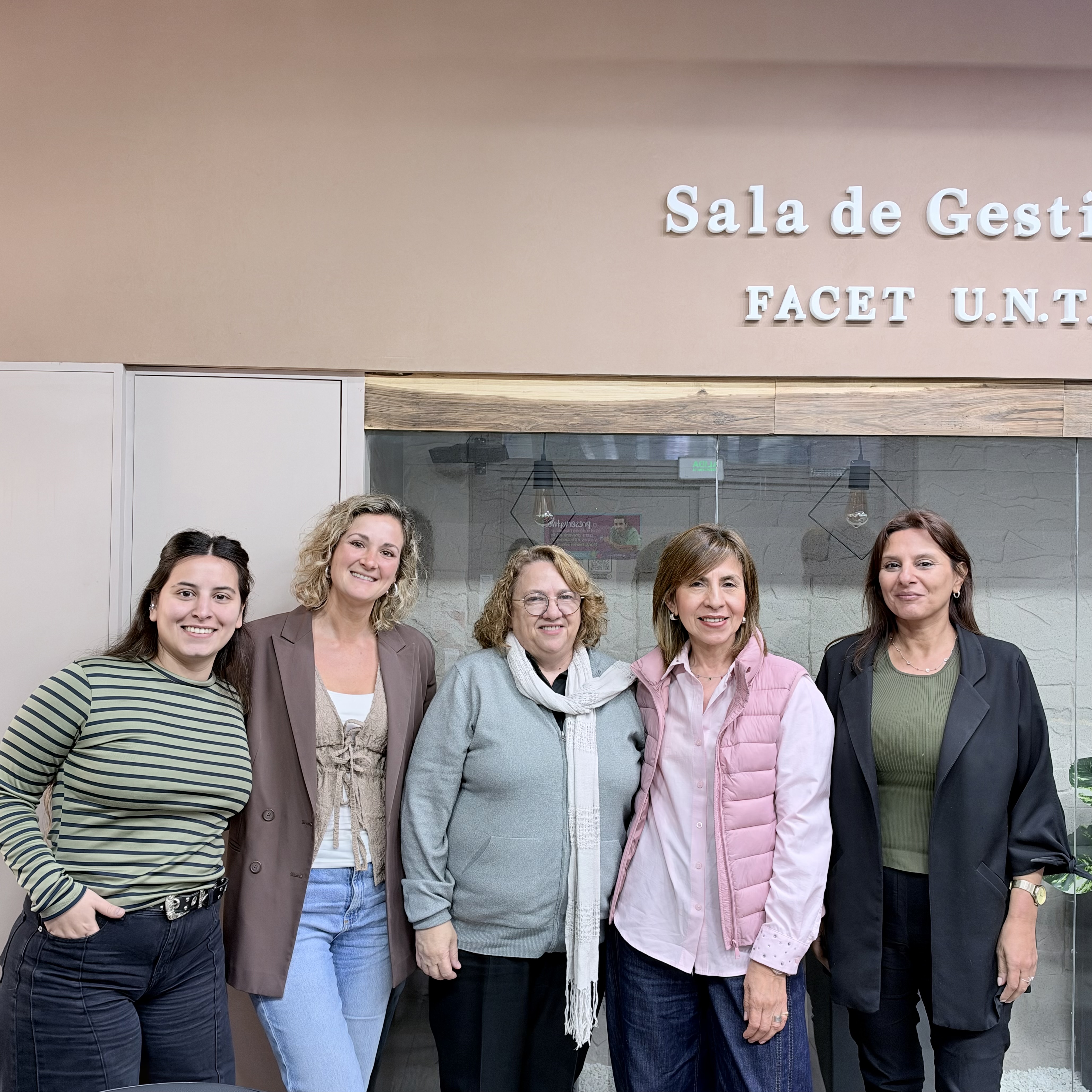 La FACET y la Facultad de Psicología fortalecen el trabajo conjunto en tutoría estudiantil